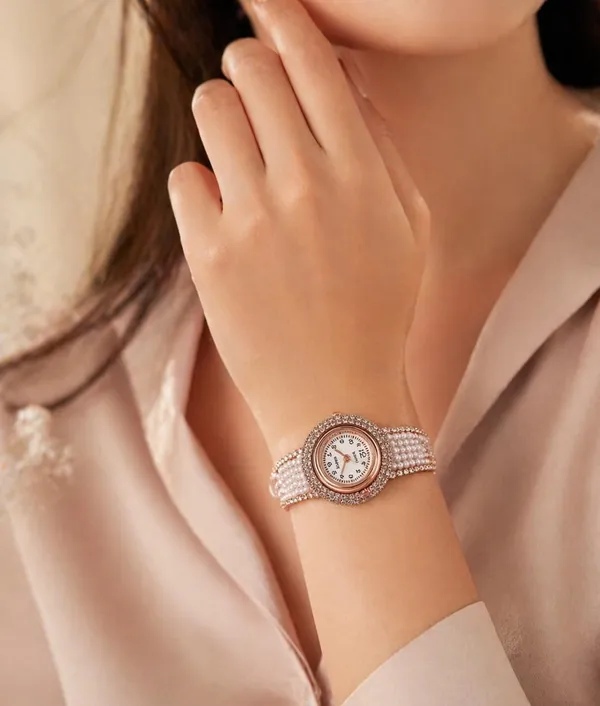 SHANKHRAJ_MALL_Women's_Pearl_Bangle_Bracelet_Watch,_Rose_Gold,_Crystal_Embellished,_Analogue_Dial,_Cuff_Style