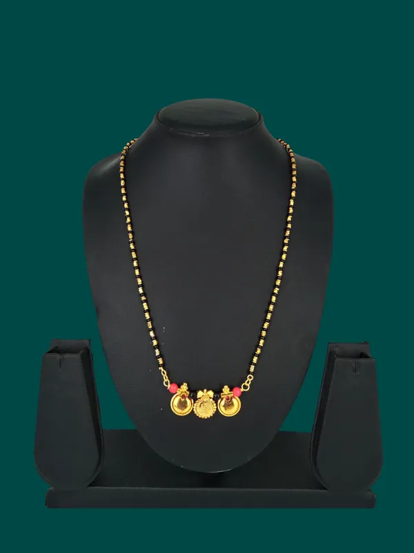 Women_gold_plated_Stylish_Mangalsutra_chain_(*HAR-DUBAL_VATI_LAXMI_MANKA_MALA_100294)