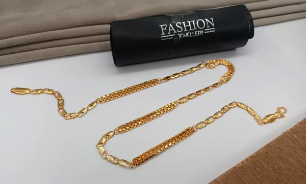 SHANKHRAJ_MALL_Gold-Plated_Brass_Chain_Necklace_for_Men_Women,_22_Inches,_Modern_Style,_S-Hook_Clasp