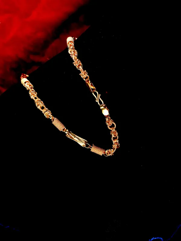 SHANKHRAJ_MALL_Gold_Plated_Men’s_Chain_Necklace_for_Boys_&_Men_|_Stylish_Heavy_Look_Chain_|_Multiple_Designs_&_Sizes_(1005)
