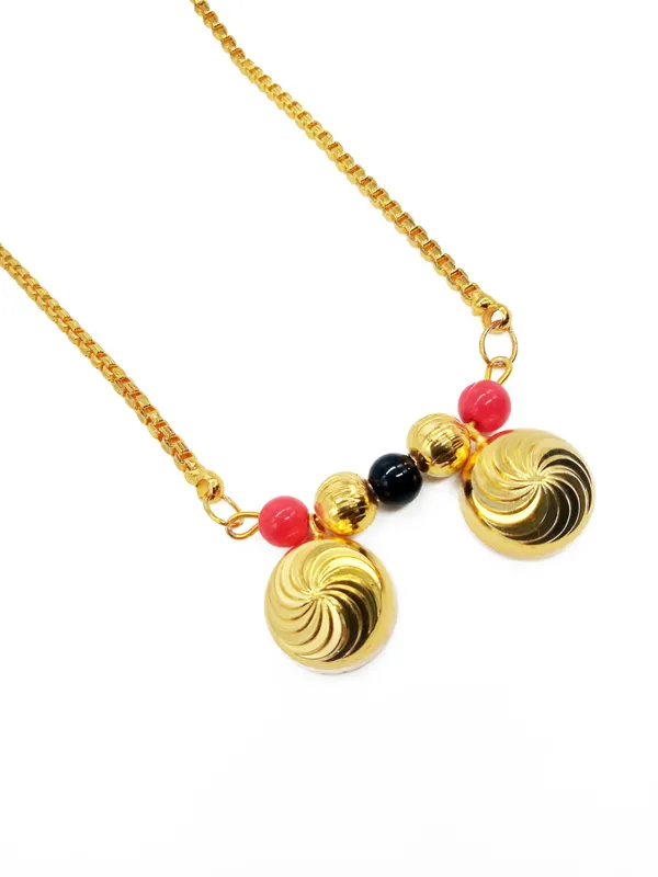 Women_gold_plated_Stylish_Mangalsutra_chain_(ms-chakra_vati_box_chain30'_100549)