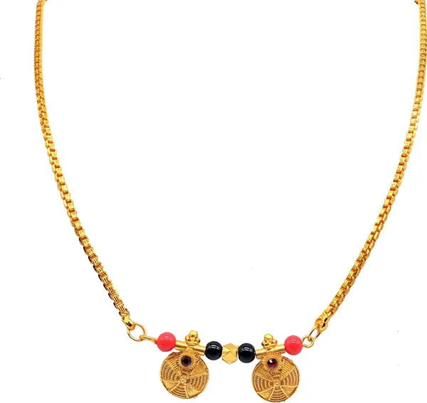 Women_gold_plated_Stylish_Mangalsutra_chain_(ms-jali_vati_box_chain30'_100548)