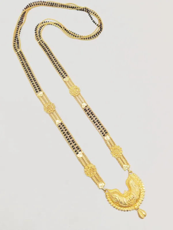 Women_gold_plated_Stylish_Mangalsutra_chain_(ms_surya_mukhi_half_5_line_belt_100657)