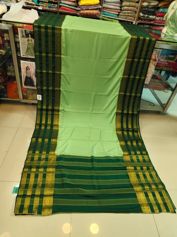 Green_Traditional_Saree_For_Women