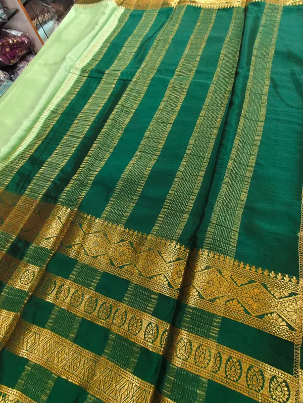 Green_Traditional_Saree_For_Women