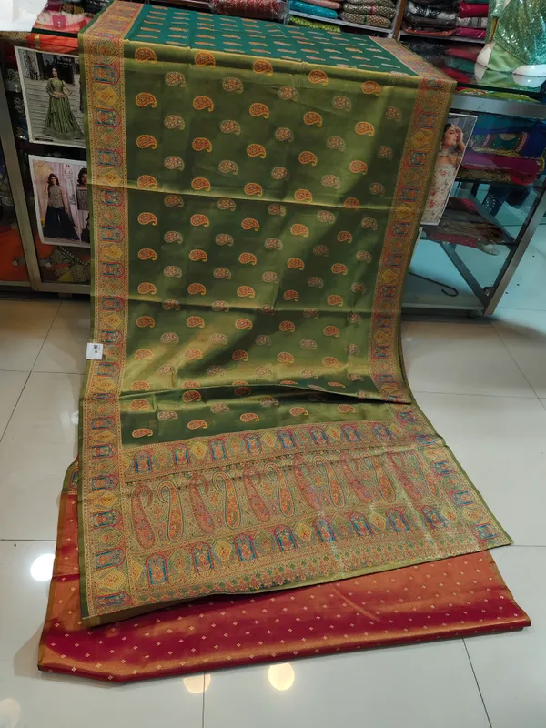 Green_Paisley_Print_Saree_for_Women