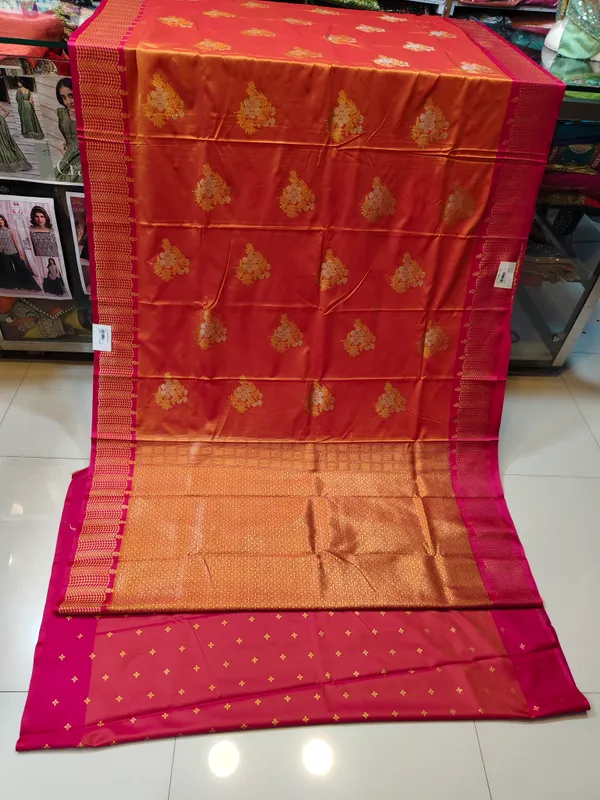 Red_Silk_Zari_Woven_Saree_for_Women