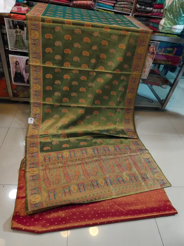 Green_Paisley_Print_Saree_for_Women