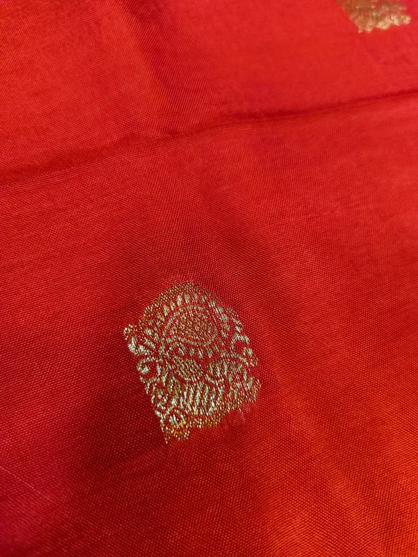 Red_Silk_Zari_Woven_Saree_for_Women