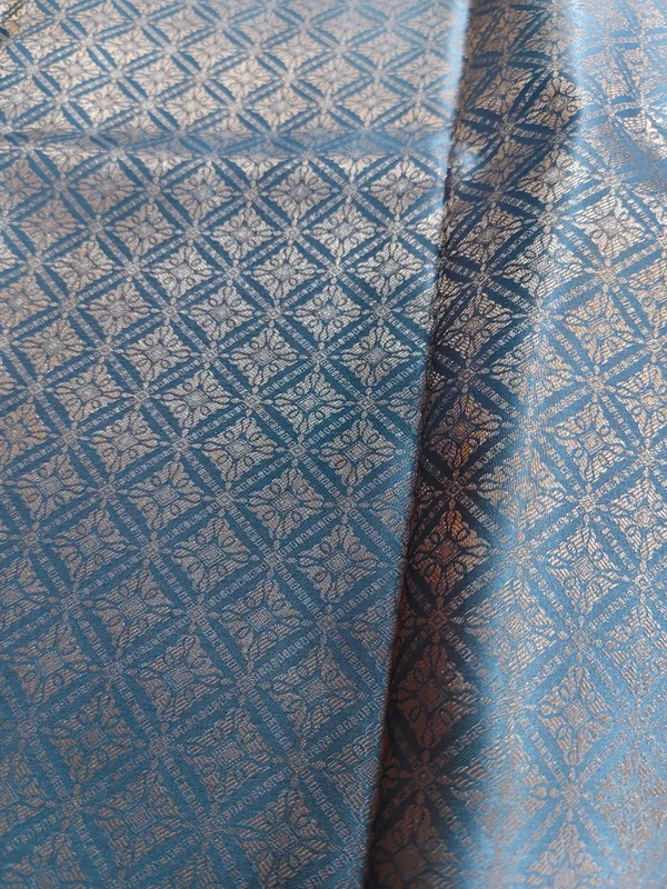 Teal_Floral_Print_Saree_for_Women