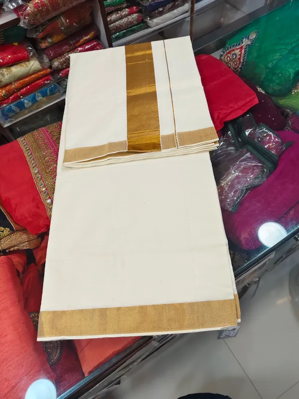 White_Traditional_Gold_Border_Saree_for_Women