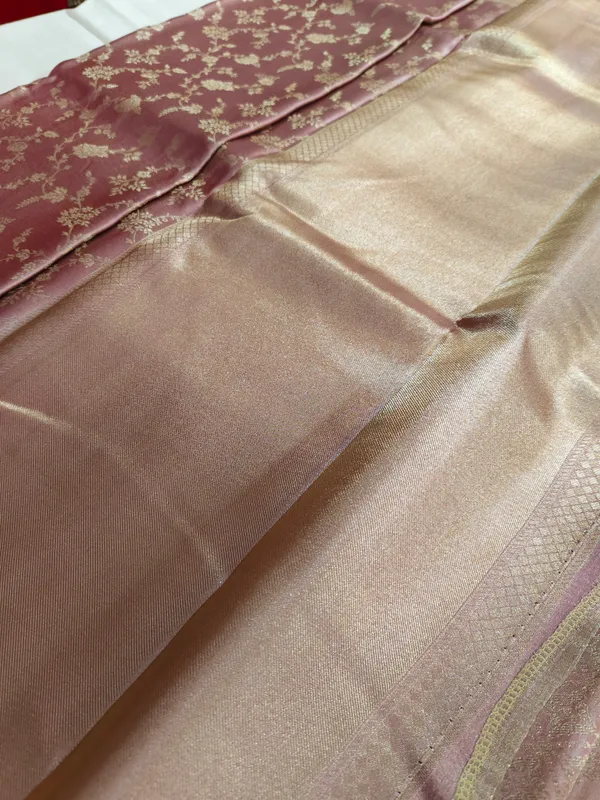 Brown_Woven_Floral_Saree_for_Women