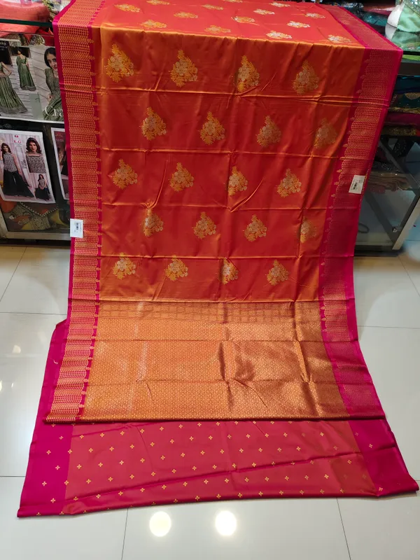 Red_Silk_Zari_Woven_Saree_for_Women