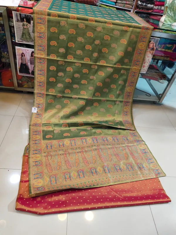 Green_Paisley_Print_Saree_for_Women