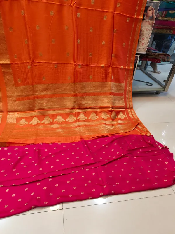Red_Silk_Zari_Woven_Saree_for_Women