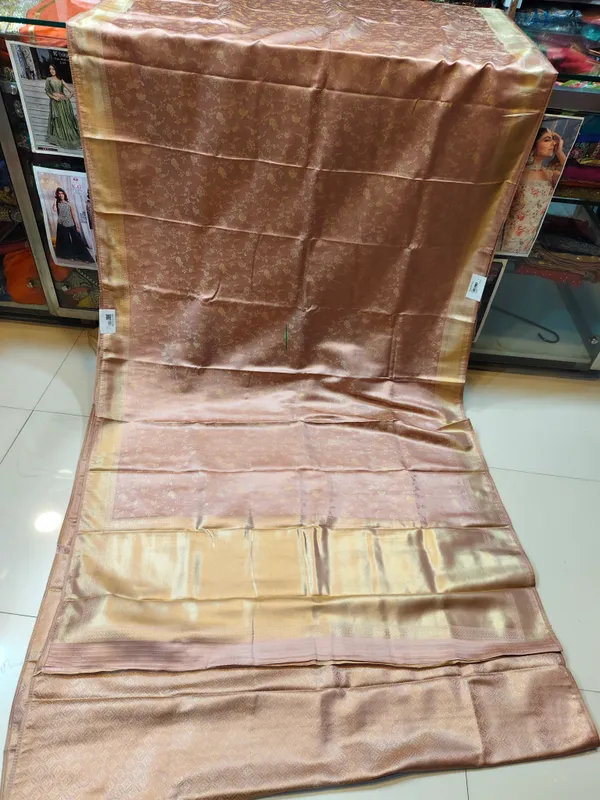 Brown_Woven_Floral_Saree_for_Women