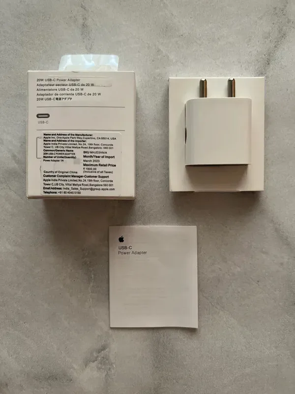 Original_20W_Fast_Charging_Adapter_|_Universal_Usb_Compatibility_|_Free_Charger_Case_Included
