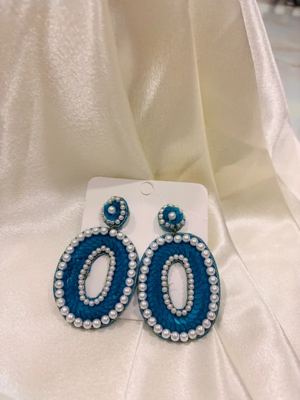 Handmade_Beaded_Earings_Blue