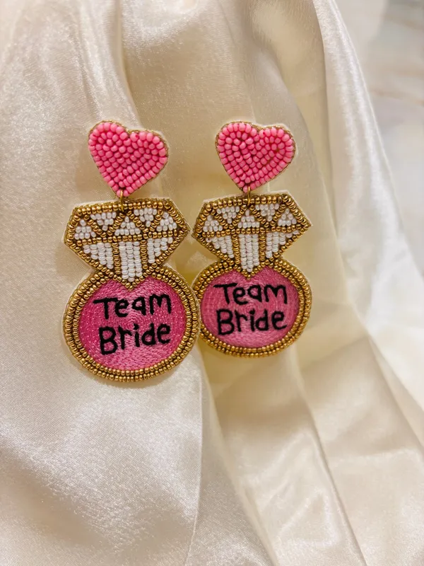 Handmade_Beaded_Earings_Pink