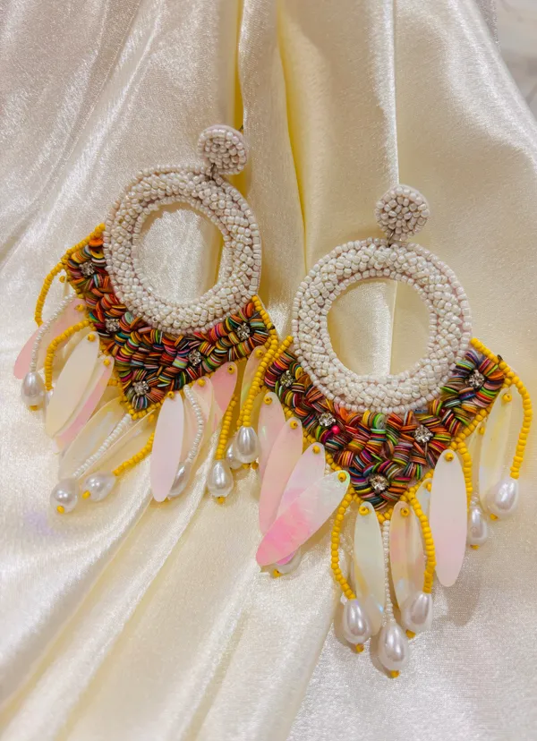 Handmade_Beaded_Earings_White