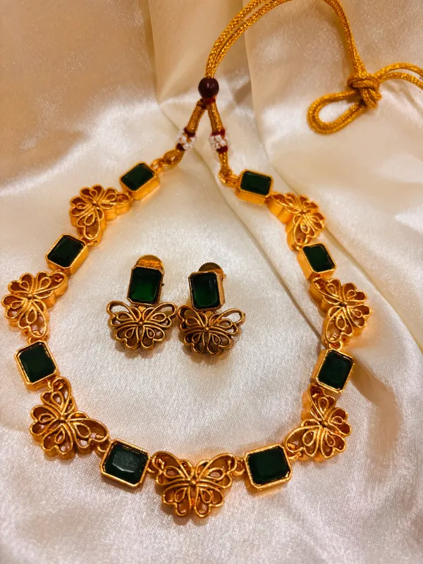 Traditional_Gold_Plated_Necklace_Set_Default_Title