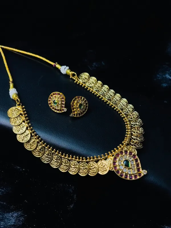 Traditional_Gold_Necklace_Default_Title