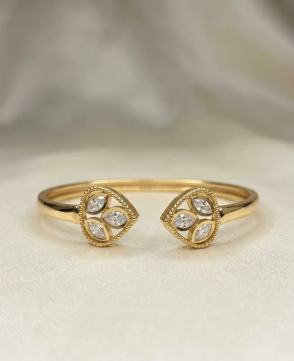 Bloom_Cuff_Bracelet_White