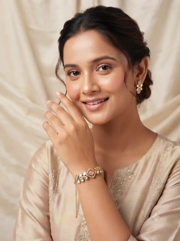 Elite_Kundan_Haathphool_Pink