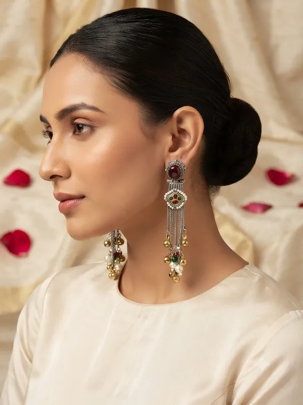 Raatraani_Dual_Tone_Tassel_Jhumka_Earrings_Maroon