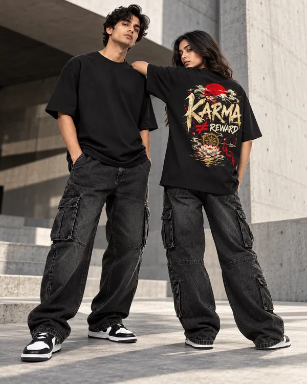 Black_Oversized_Graphic_T-Shirt_for_Men_And_Women