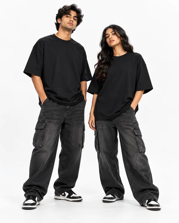 Black_Oversized_Graphic_T-Shirt_for_Men_And_Women