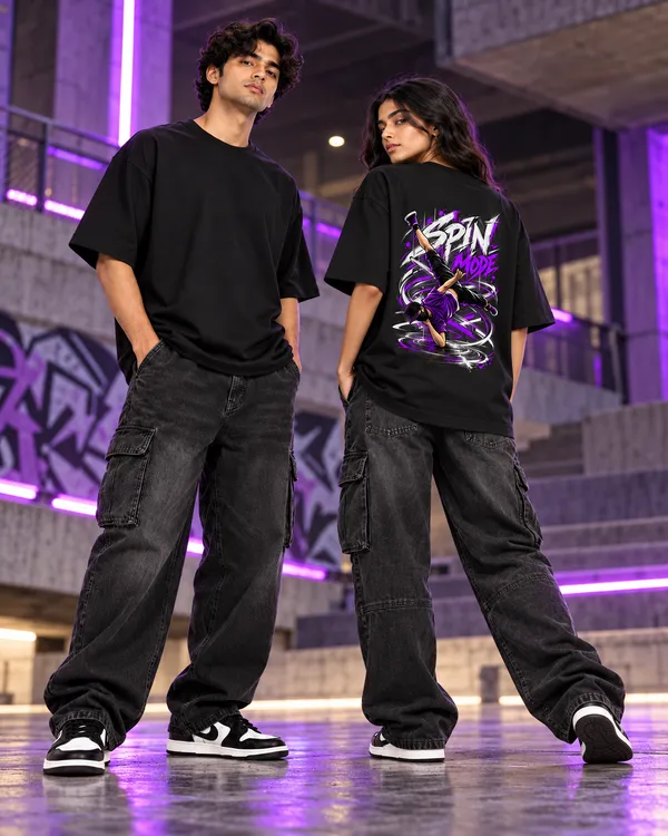 Black_Oversized_Graphic_T-Shirt_for_Unisex