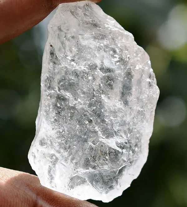 Natural_Crystal_Sphatik_Rough_Raw_Stone_1500_Carat_Natural_Crystal_Rough_Raw_Stone