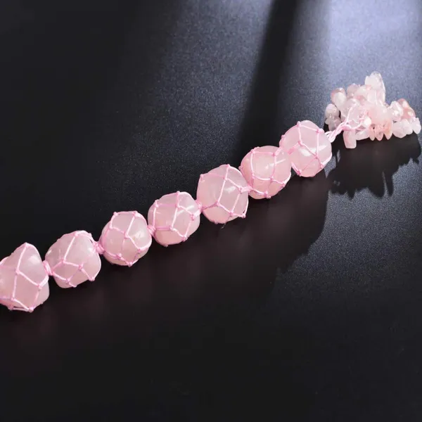 Rose_Quartz_Crystals_And_Healing_Stones_Car_Decorations_Hanging_Ornament_Meditation_Hanging_Ornament_Window_Ornament_For_Home_Decor_Party_Decor