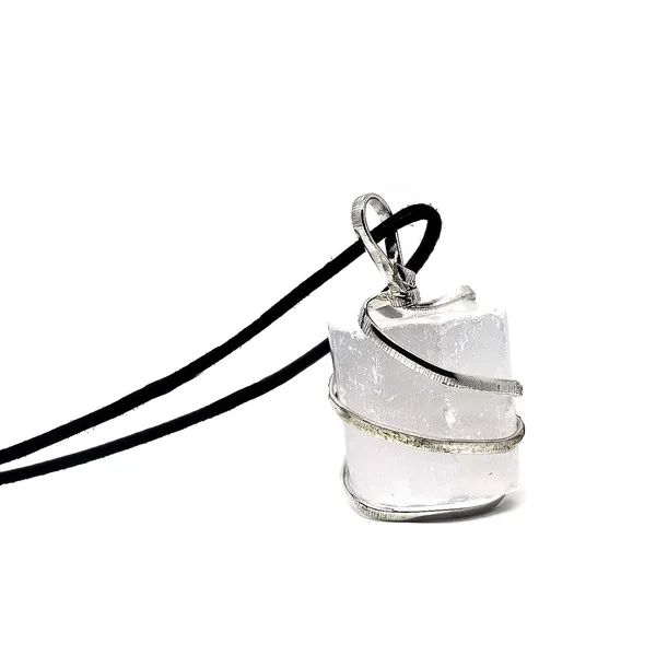 Raw_Selenite_Crystal_Pendant_Necklace_For_Personal_Transformation_Clarity_Of_Mind_Cleanse_The_Aura_From_Negativity_Relieve_Stress_And_Anxiety_Authentic_Stone