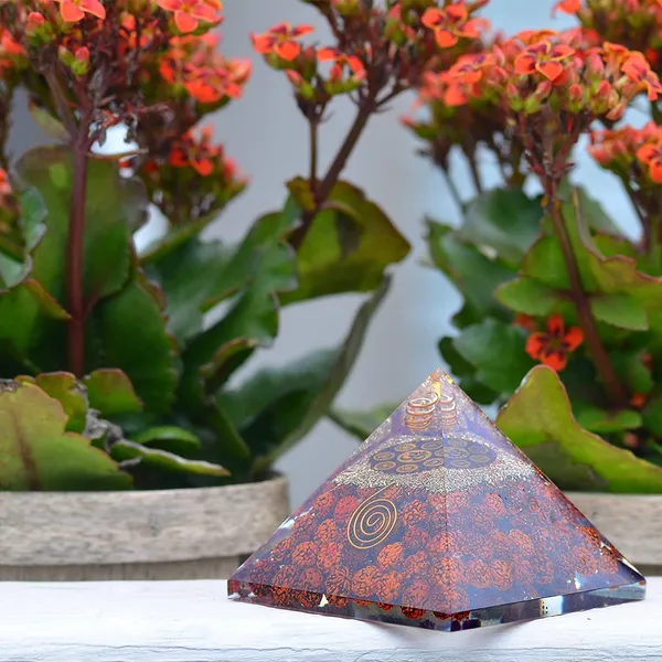 Natural_Rudraksha_Om_Orgone_Pyramid