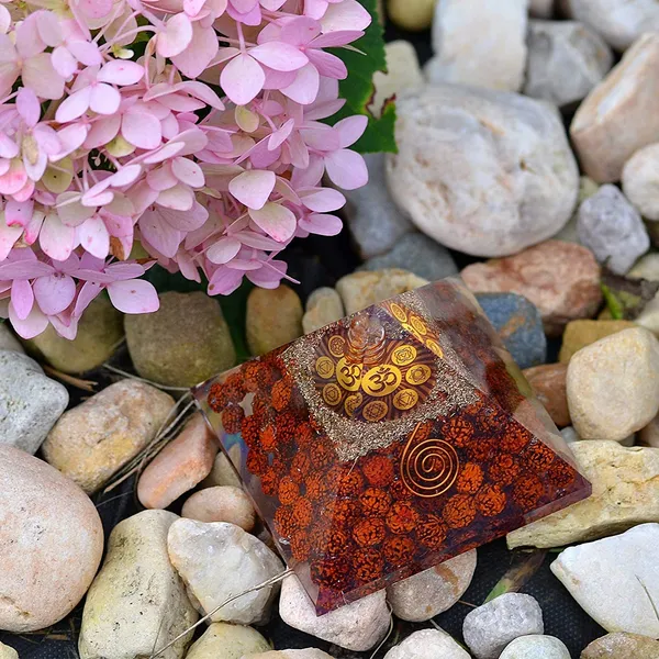 Natural_Rudraksha_Om_Orgone_Pyramid