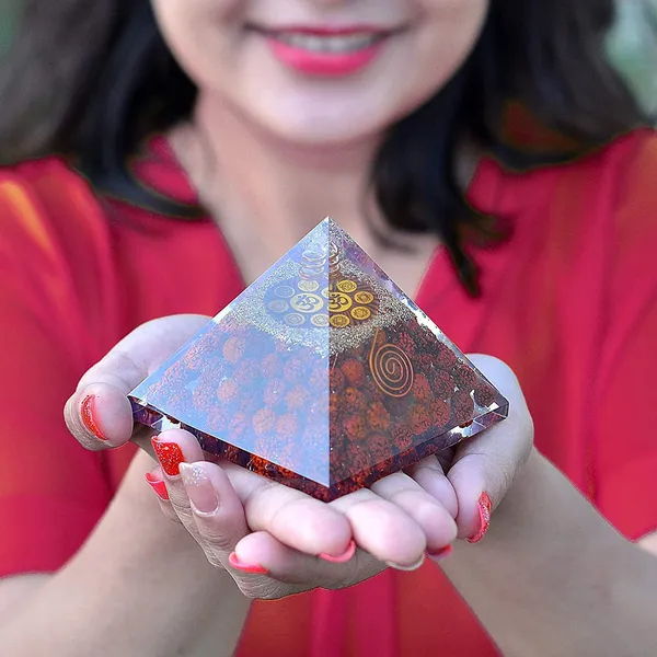 Natural_Rudraksha_Om_Orgone_Pyramid
