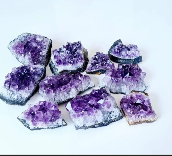 Natural_Amethyst_Cluster_Raw_Rough_Stones_For_Money_Attraction_Vastu_Correction_And_Increase_Wealth_600_Carate_Approx_Charged_By_Reiki_Grand_Master
