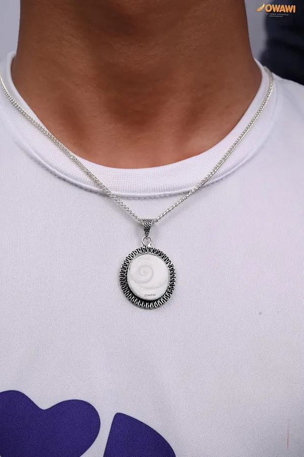 Natural_Energized_Gomti_Chakra_Pendant_In_Silver_Aaa_Quality_Unisex_Gomti_Chakra_Pendant