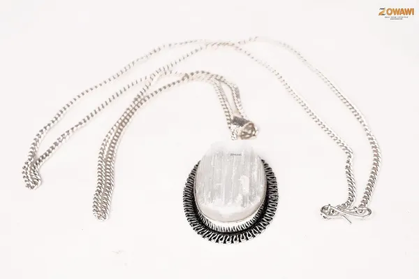 Natural_Malachite_Pendant_In_Sterling_Silver_Aaa_Quality_Unisex_Pendant