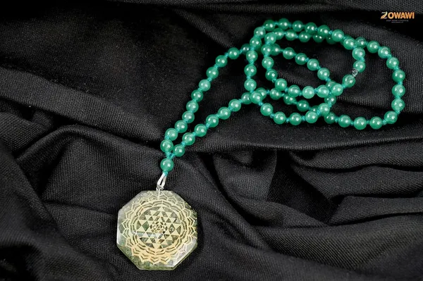 Natural_Green_Aventurine_Orgone_Pendant_With_Green_Aventurine_6Mm_Mala_Rosary_Unisex_Pendant_Rosary