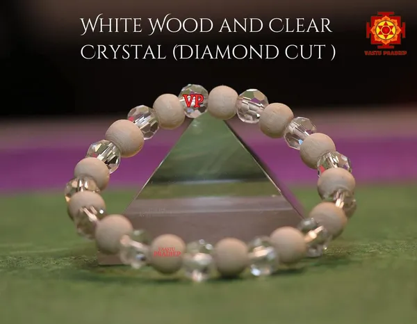 Unisex_Adult_White_Wood_And_Clear_Crystal_Diamond_Cut_Quartz_Sphatik_Bracelet_For_Healing_Meditation_Semi_Precious_Gemstone_Bracelet