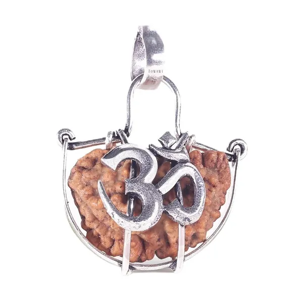 Rudraksha_Om_Mantra_Pendant_Necklace_For_Women_Spiritual_Jewelry
