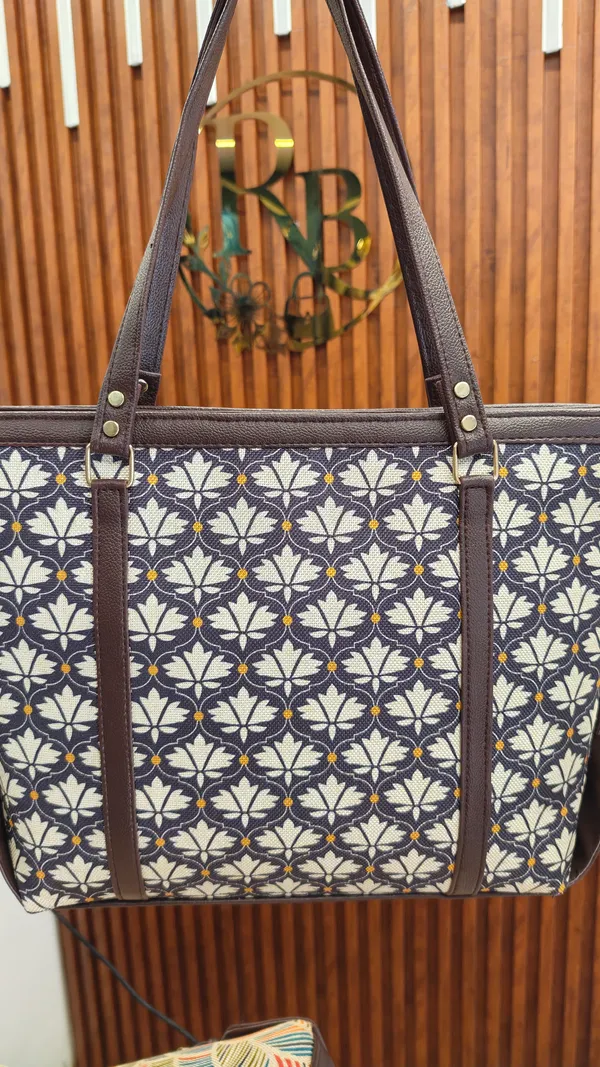 Brown_Printed_Tote_Bag_for_Women