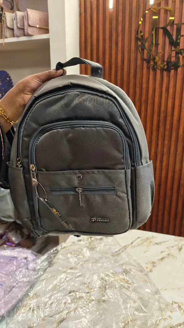 Grey_Casual_Backpack_for_Men_And_Women