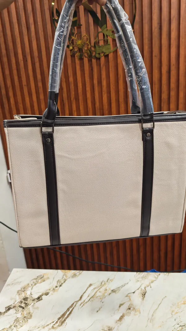 Cream_Structured_Tote_Handbag_for_Women