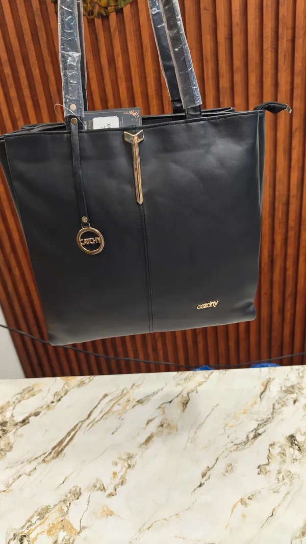 Black_Faux_Leather_Tote_Bag_for_Women