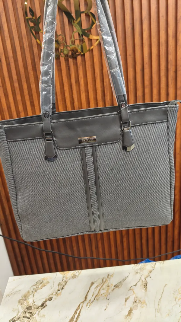 Grey_Textured_Tote_Bag_for_Women