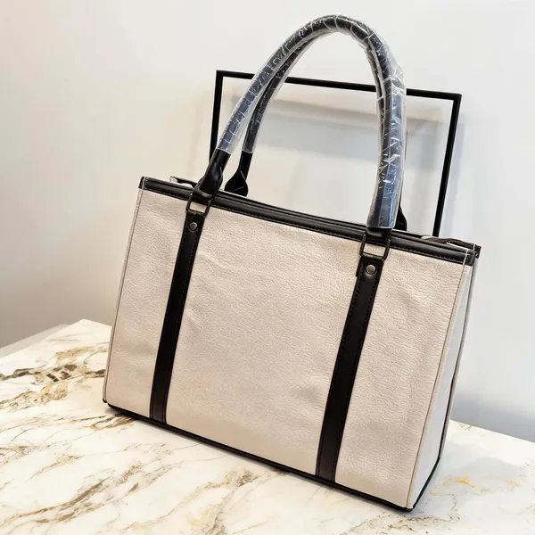 Cream_Structured_Tote_Handbag_for_Women